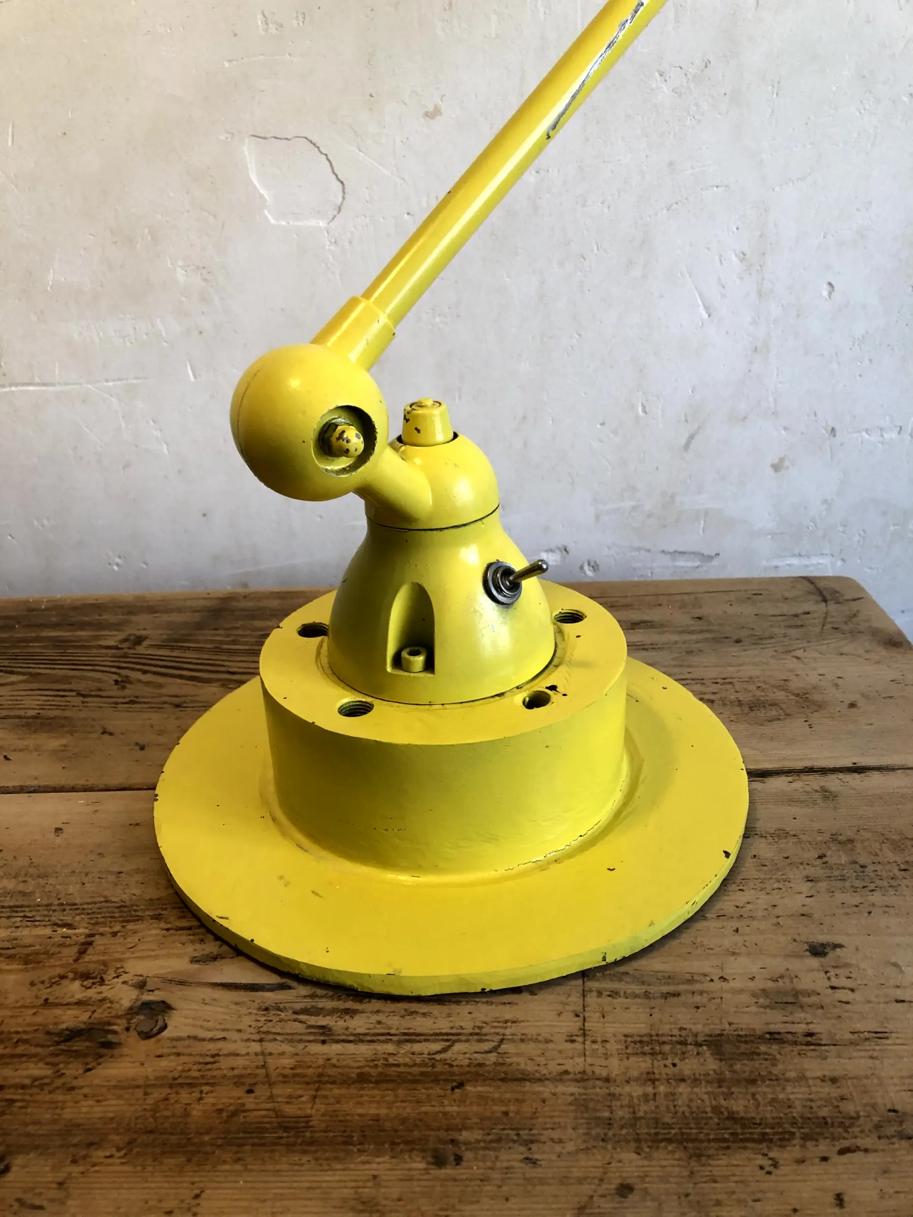 Socle de la lampe Yeld